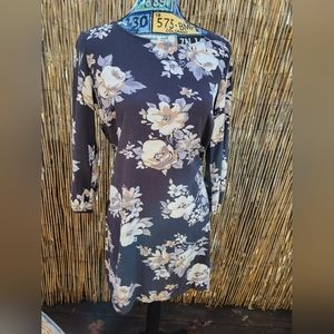 Old Navy floral dress size medium